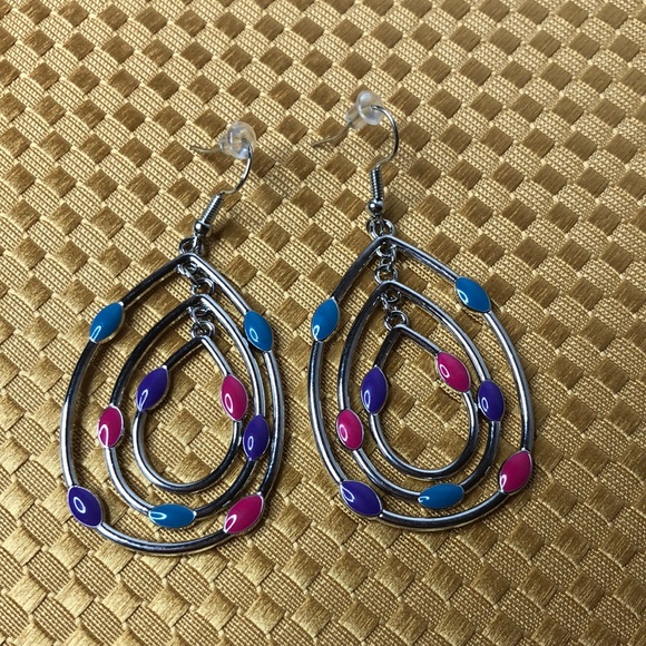 Multi Colored Earring - Picture 5 of 5